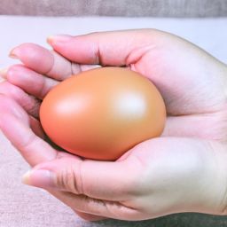 用雞蛋清<strong>美容</strong>護(hù)膚方法改善肌膚，教您簡(jiǎn)單又有效的雞蛋清<strong>美容</strong>護(hù)膚方法視頻